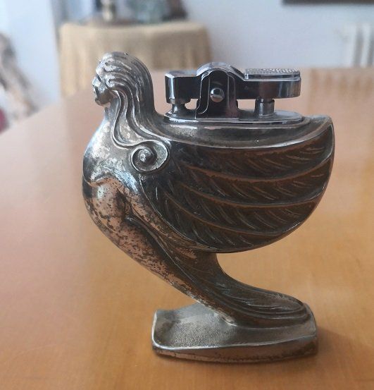 Accendini: Tischfeuerzeug mit Kühlerfigur – Usato da Rickenbach SO venduto da Terry8 2