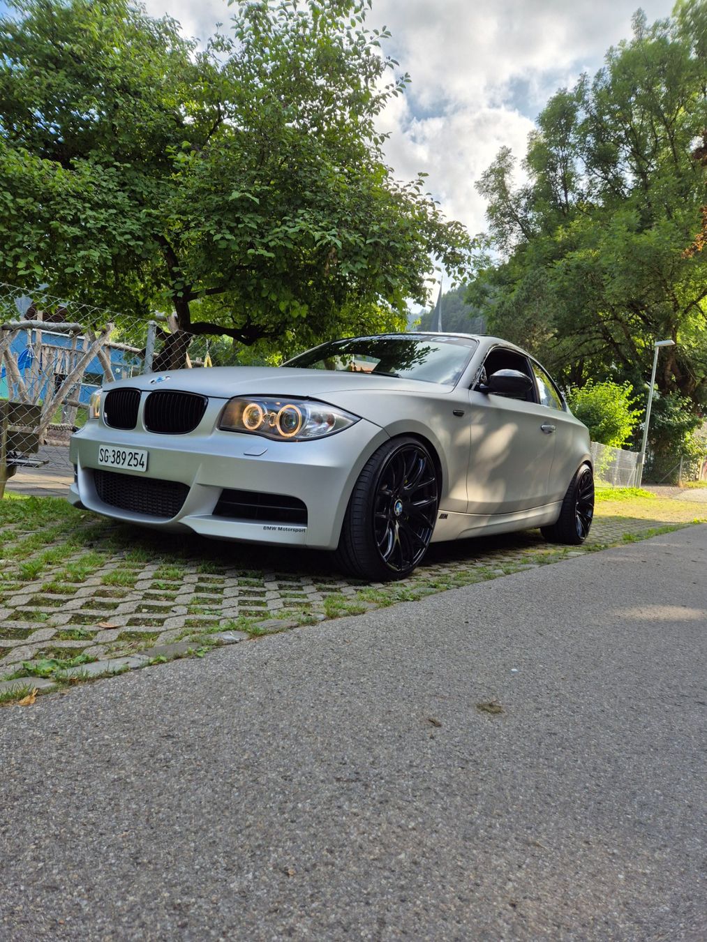 BMW Autos: Bmw 135i – D'occasion à brunnadern par gtpower87 5
