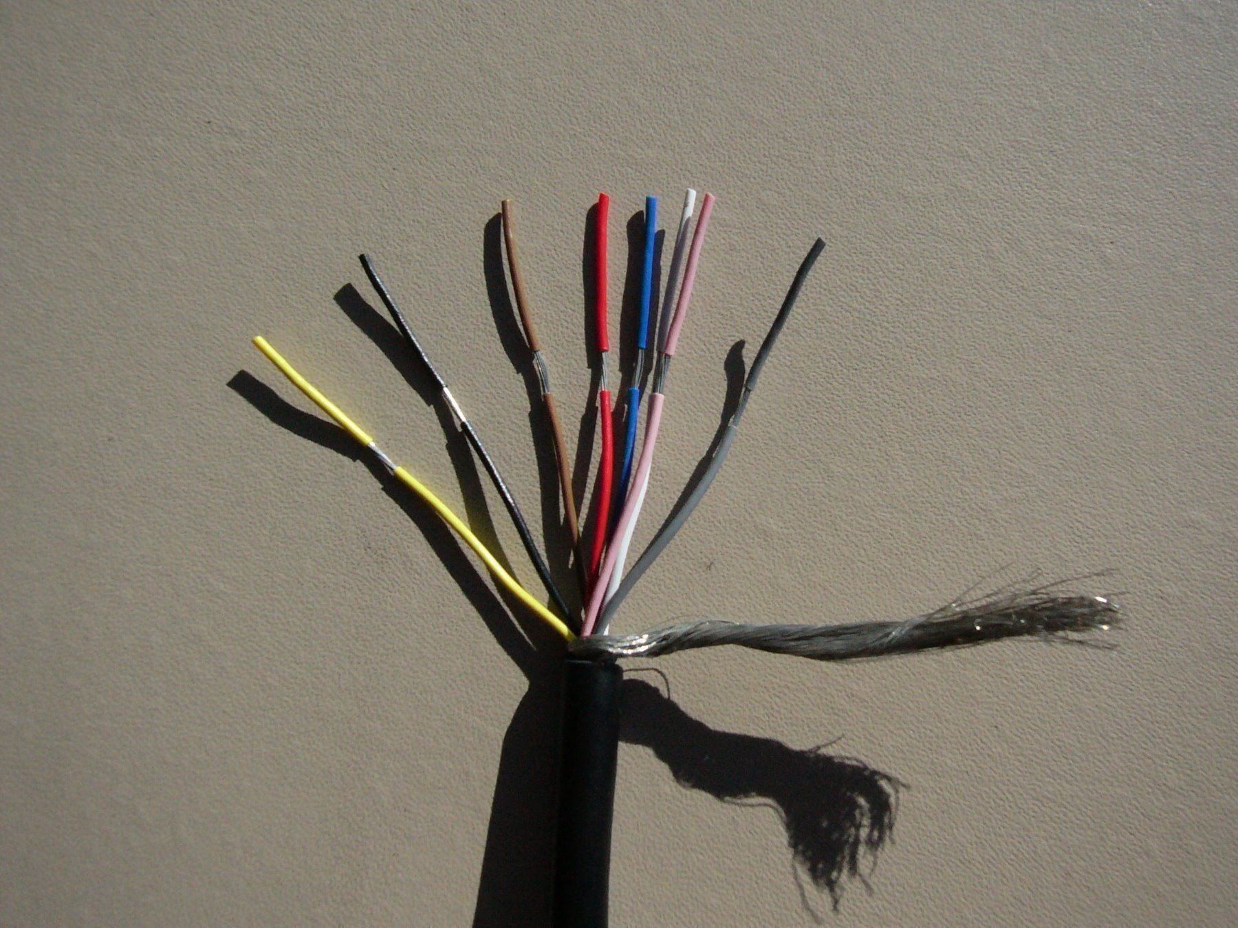 Componenti elettronici: Kabel 8x AWG22 von TAIYO – Nuovo (secondo la descrizione) da Fulenbach venduto da Hach0 2