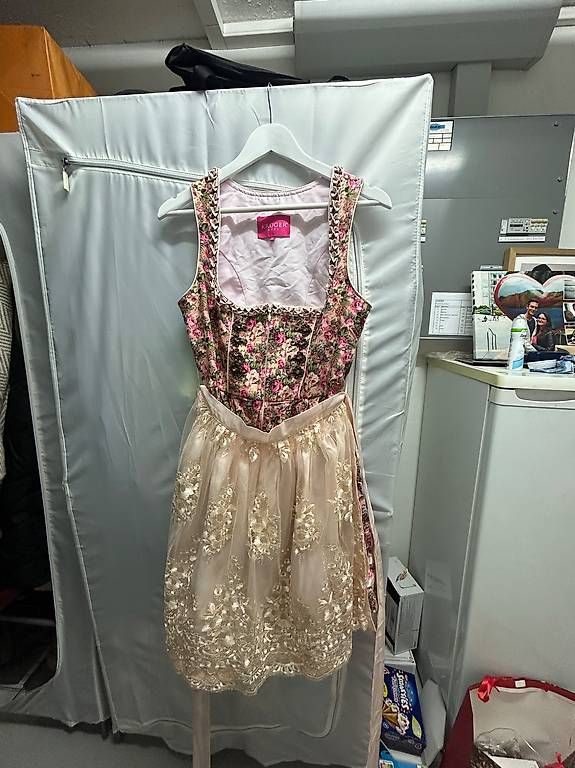 Robes: Krüger Dirndl Grösse 38 – D'occasion à oetwil an der limmat par Norina.G 2