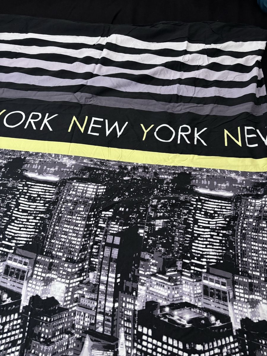 Bettwäsche: Duvetbezug NEW YORK grau – Gebraucht aus Luzern von Pflanzen-Mama 1