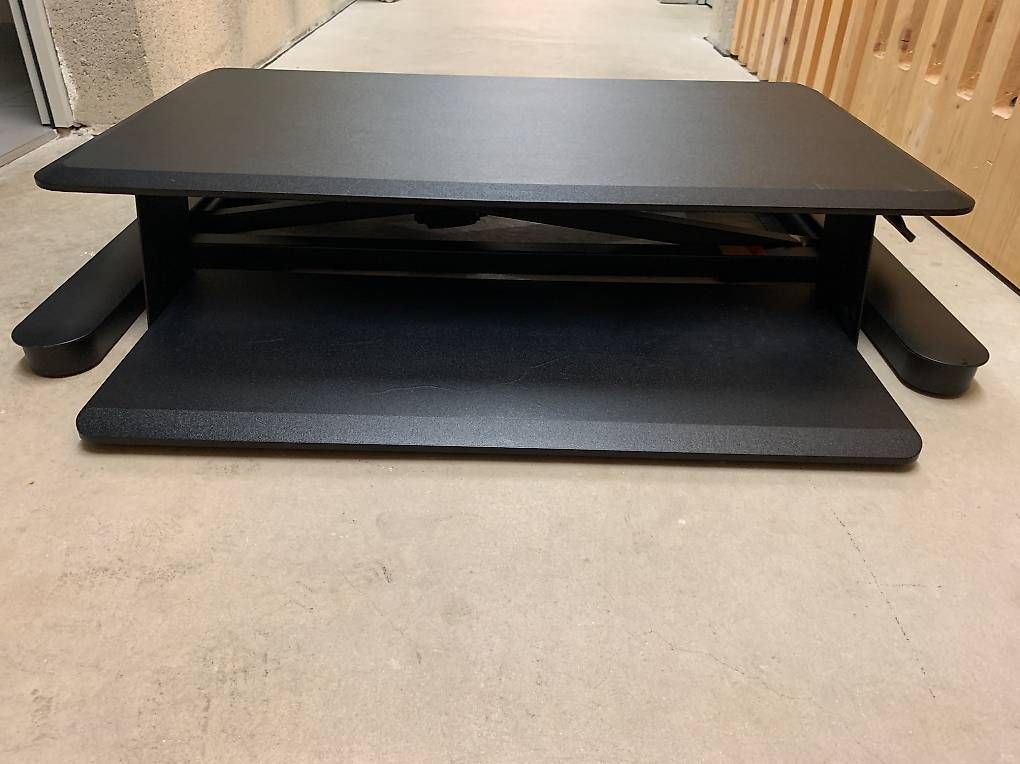 Scrivanie: Réhausseur de bureau Kensigton – Usato da Froideville venduto da satye 3