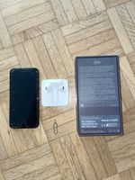 iPhone 8 64GB mit Zubehoer