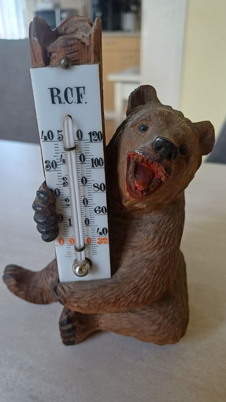 Figuren: Antiker Brienzer Bär mit Termometer  – Gebraucht aus Flawil von Pinkmalibu 8