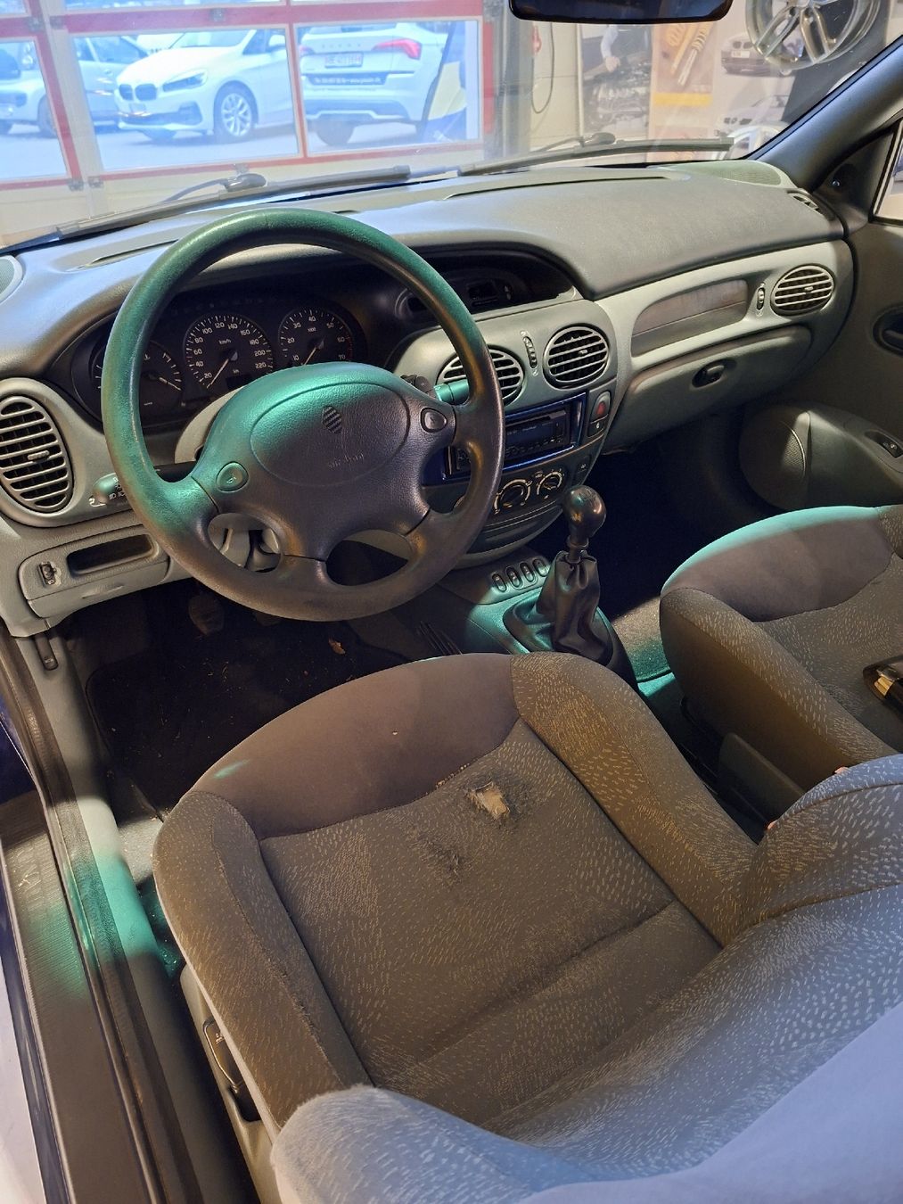 Renault Automobili: Renault Megane Cabriolet 1,6 – Usato da Thun venduto da Joe_87 6