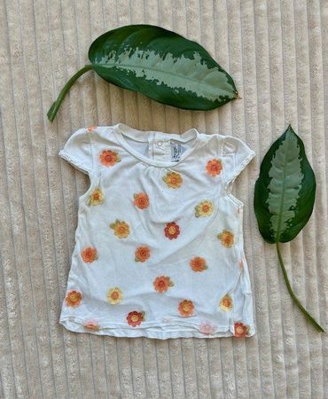 Mayoral T-Shirt mit Blumenmuster, Grösse 92, super Zustand
