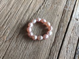 PERLENFINGERRING  ROSA  GRÖSSE 52