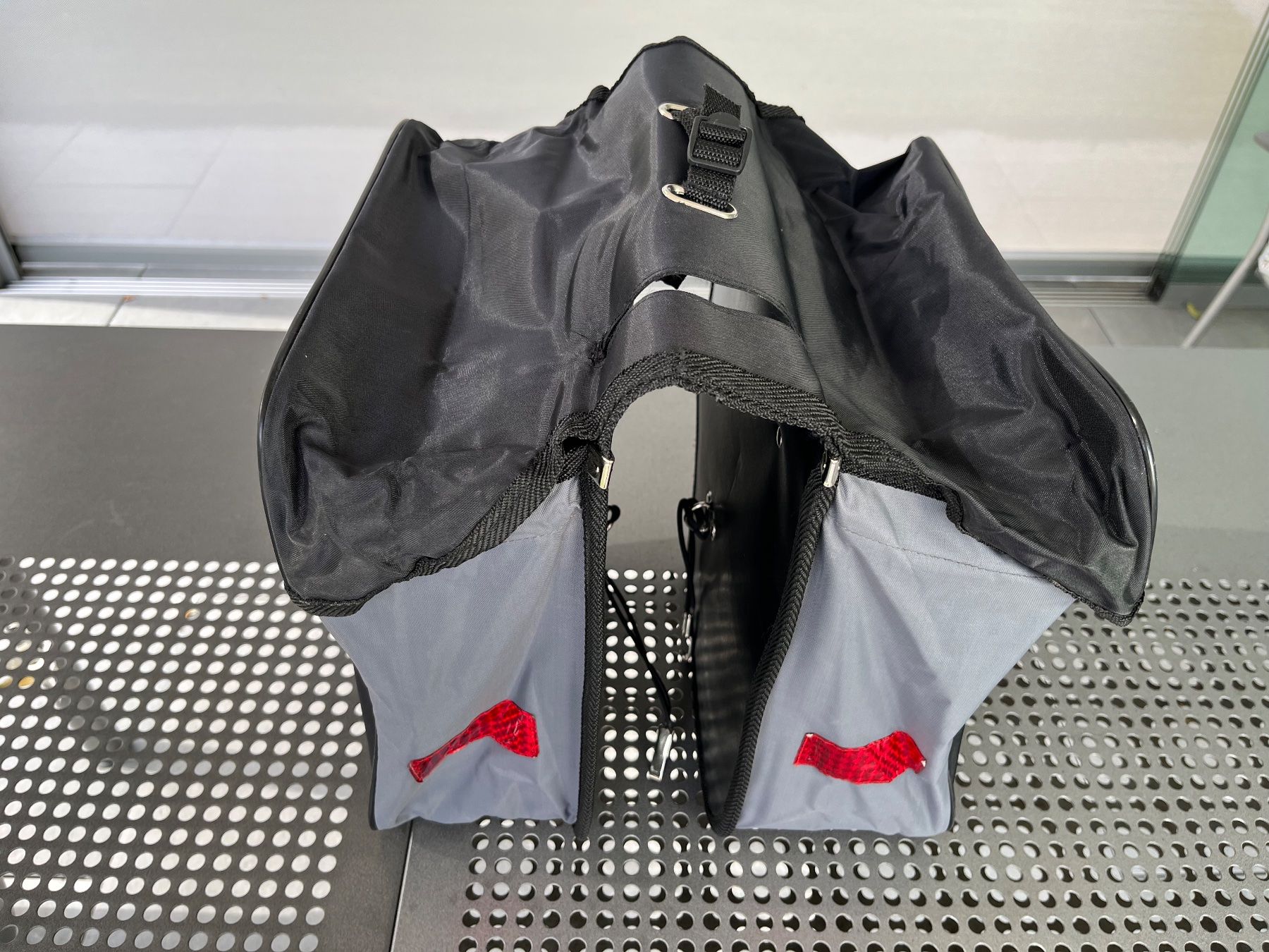 Taschen: Velo Gepäcktasche – Gebraucht aus Bremgarten AG von udb