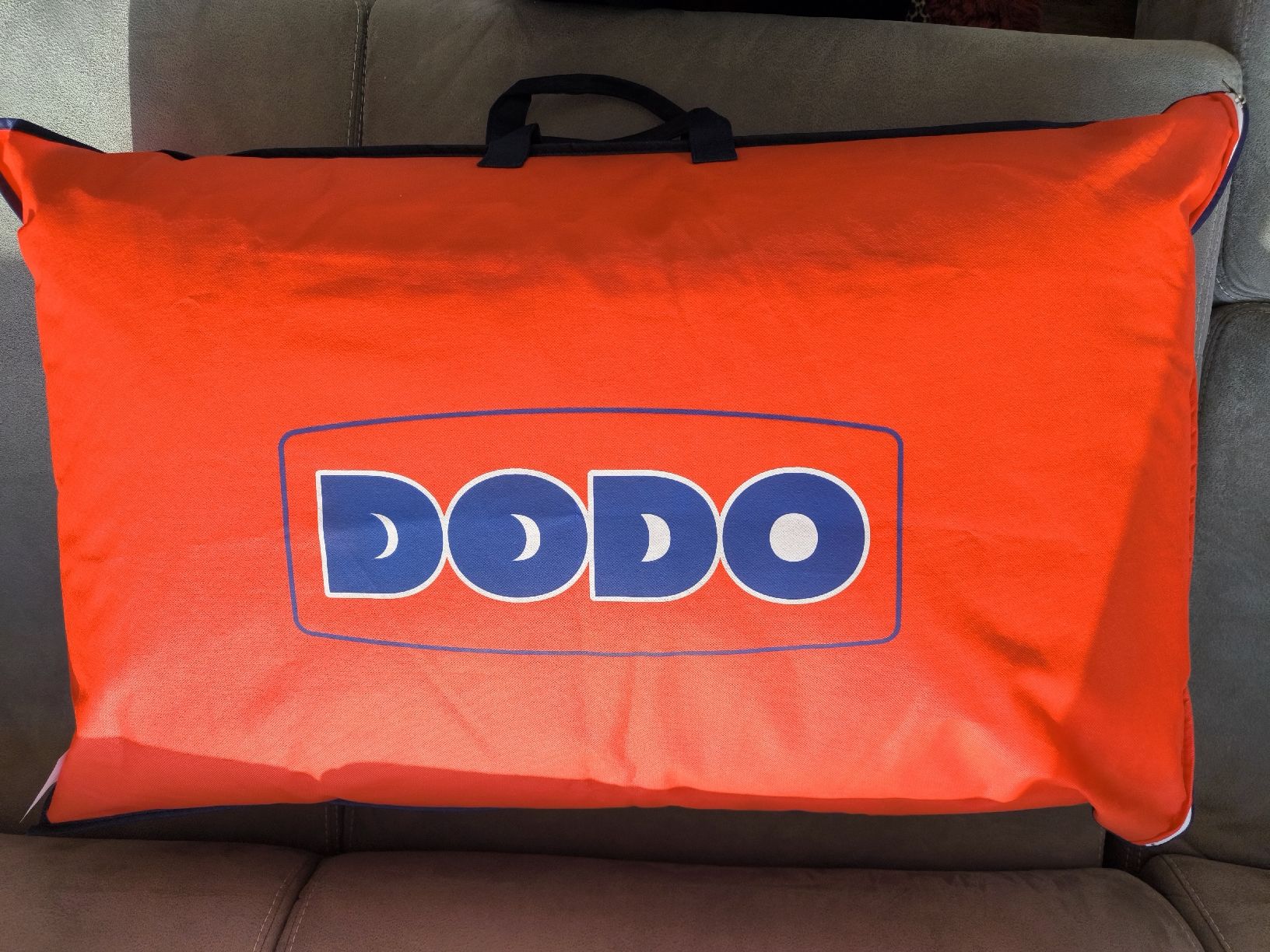 Cuscini: Neues DODO Kopfkissen "Confort Indispensable Medium" – Nuovo e nell'imballaggio originale da Glattpark(Opfikon) venduto da Mirco7777777 2