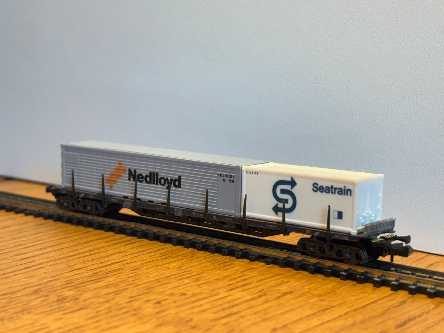 Modellini di ferrovie: L2421: Containerwagen (Spur N) – Usato da Birsfelden venduto da Birs_25