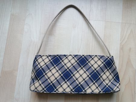 Schicke kleine Vintage Handtasche mit Karomuster