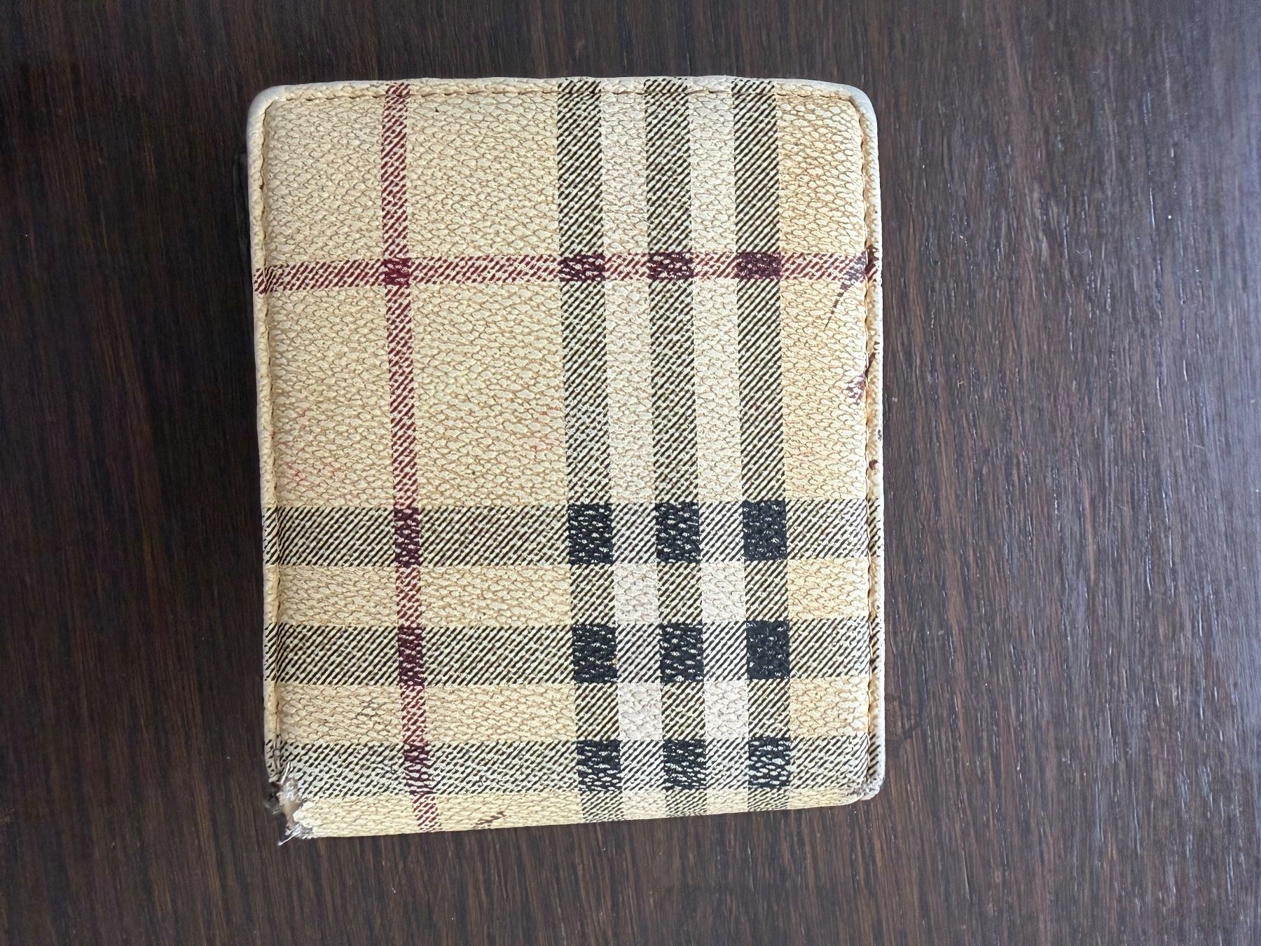 Burberry Portafogli: Burberry Wallet - Iconic Design, – Usato da Basel venduto da mar_gx88 1