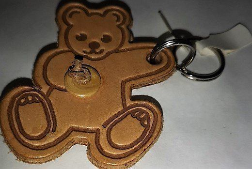 Portachiavi: Schlüsselanhänger Bär aus Leder – Nuovo (secondo la descrizione) da Lutzenberg venduto da Truhe