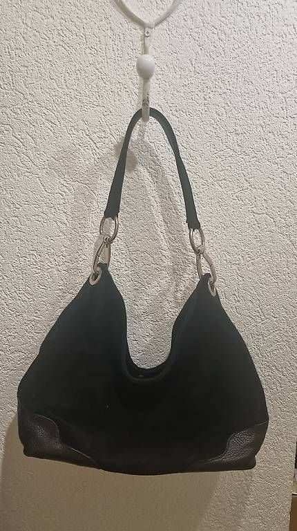 Taschen für Damen: Sac a main en Daim/cuir noir – Gebraucht aus Prangins von man_s5pp
