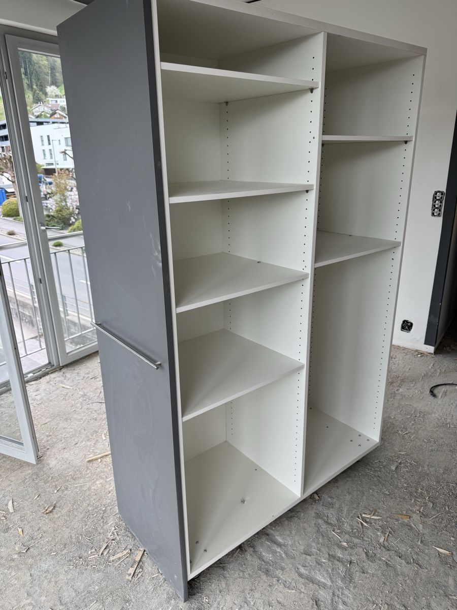 Altro in Decorazioni & Accessori: Kasten auf Rollen – Usato da Altstätten SG venduto da Florida013 2