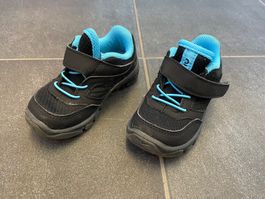 Schwarze Schuhe