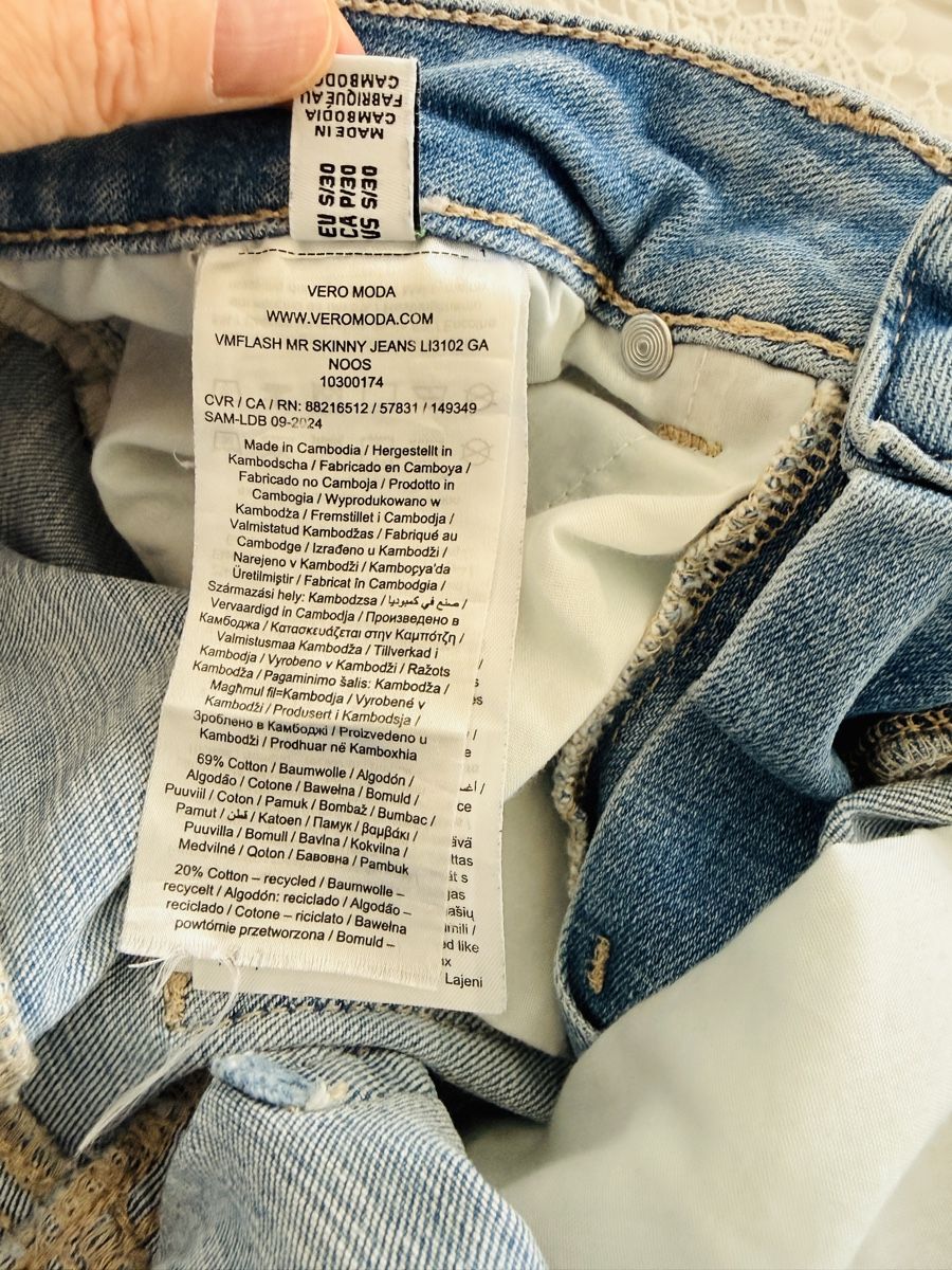 Vero Moda Jeans: Skinny Jeans Vero Moda – Usato da Nottwil venduto da CandyCaty 3