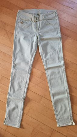 Jeans Mintgrün Gr. 28, NEU