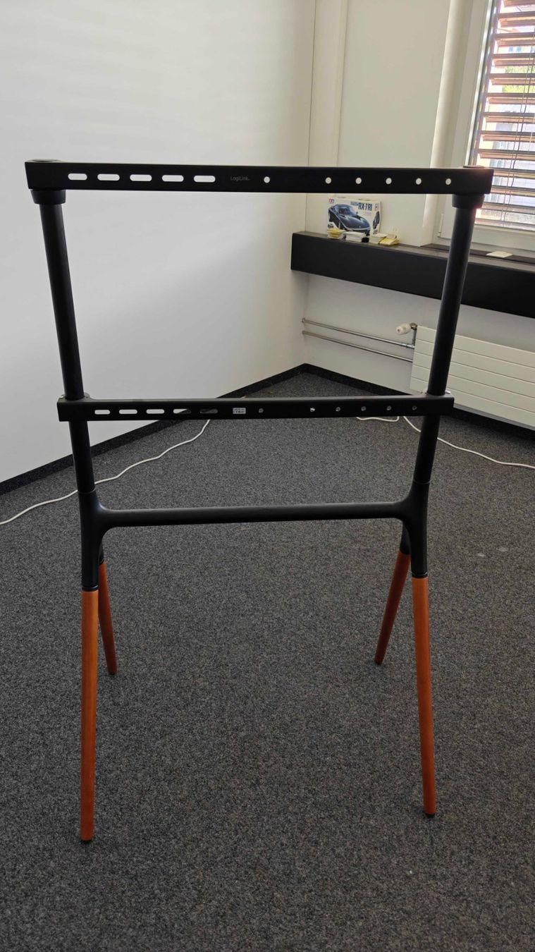 Supporti a parete: LogiLink TV Ständer - 40 kg, 49" - 70" – Usato da Bäretswil venduto da srobots 1