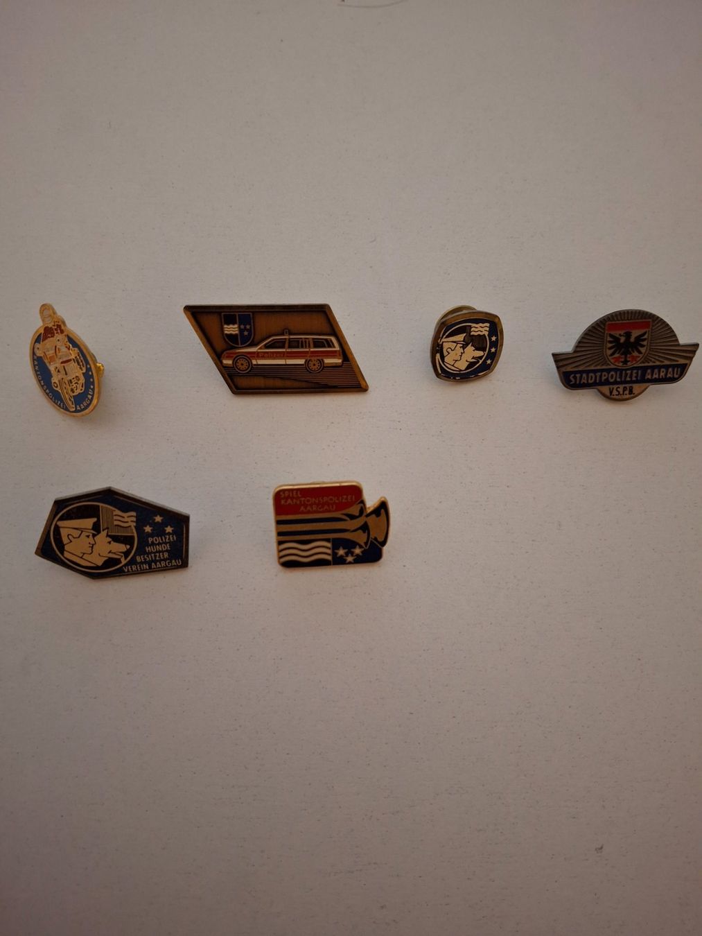 Plaketten & Abzeichen: Pinsammlung Thema Polizei Schweiz – Gebraucht aus Dietikon von Hwengi
