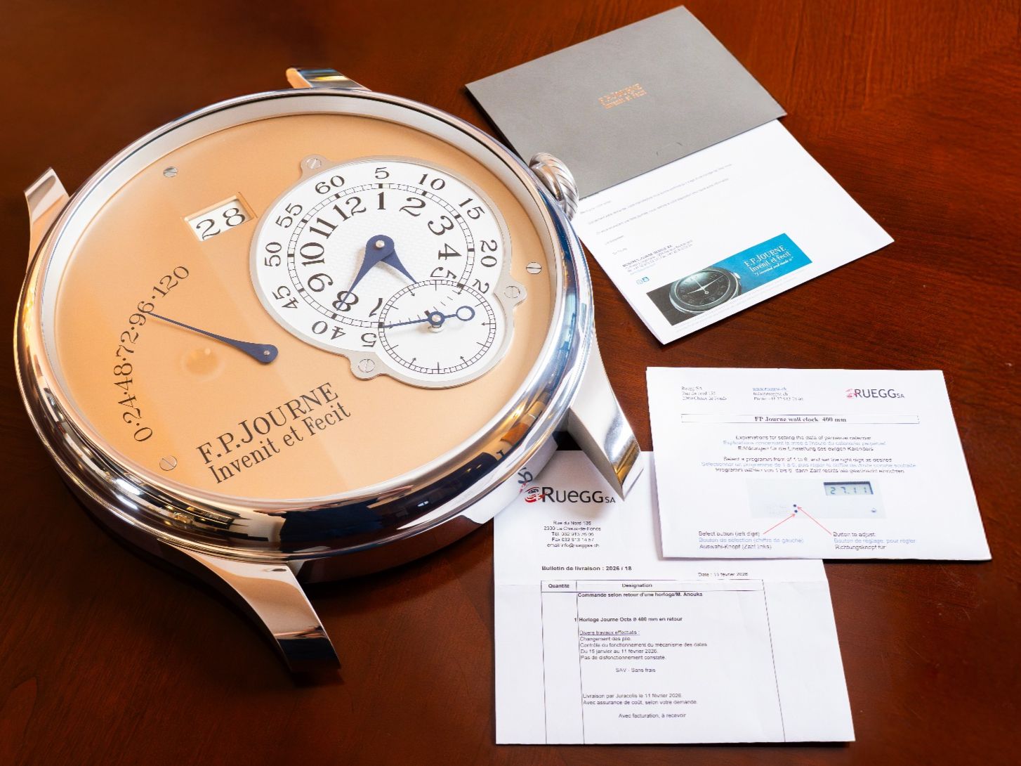 Orologi da terra & Orologi da parete: Wall clock FP Journe Octa Réserve de marche Extremely rare – Nuovo e nell'imballaggio originale da Genève venduto da Swisstreasures-SA