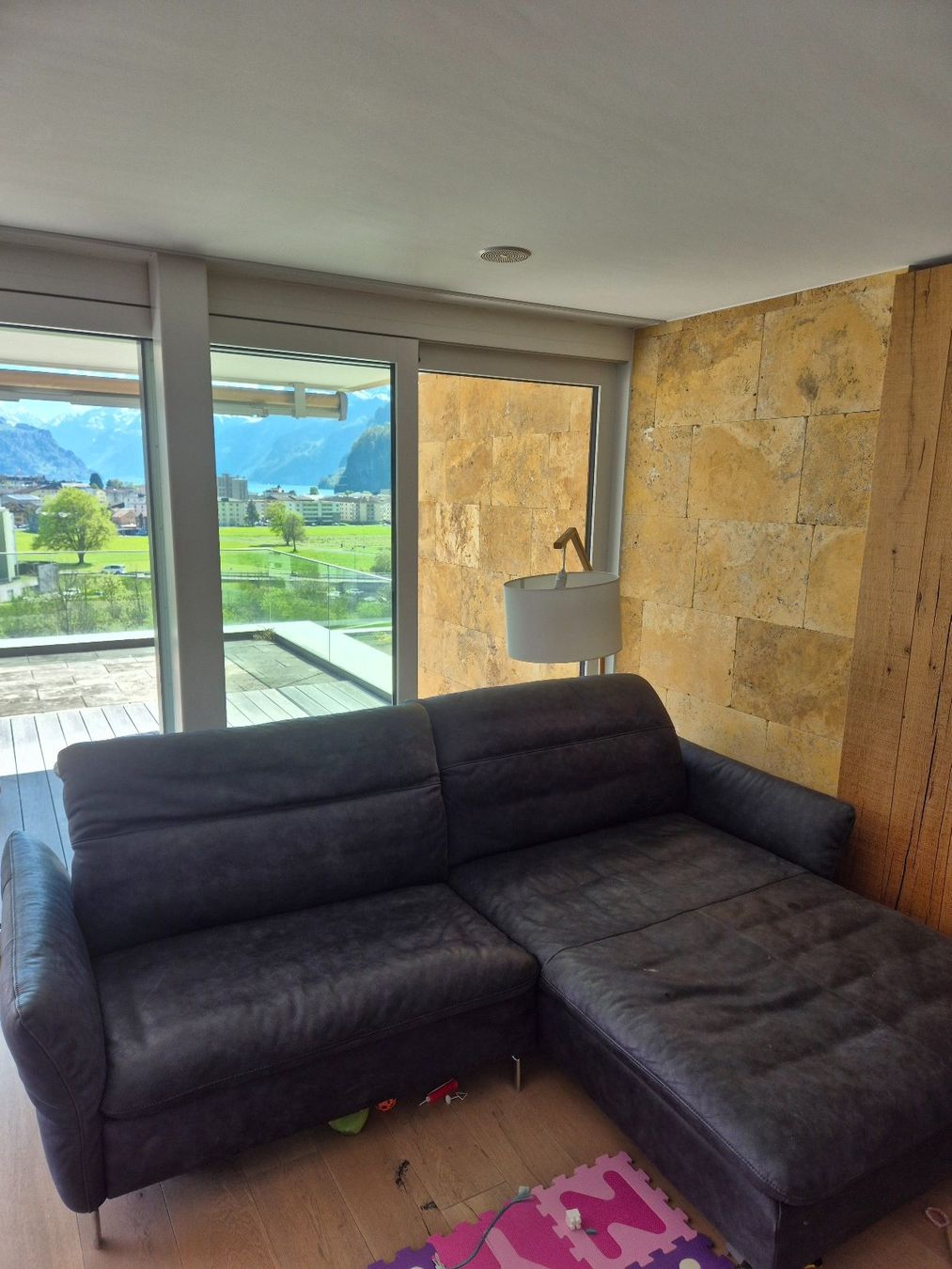 Sofas: Sofa – D'occasion à Brunnen par agl_yx7j 2