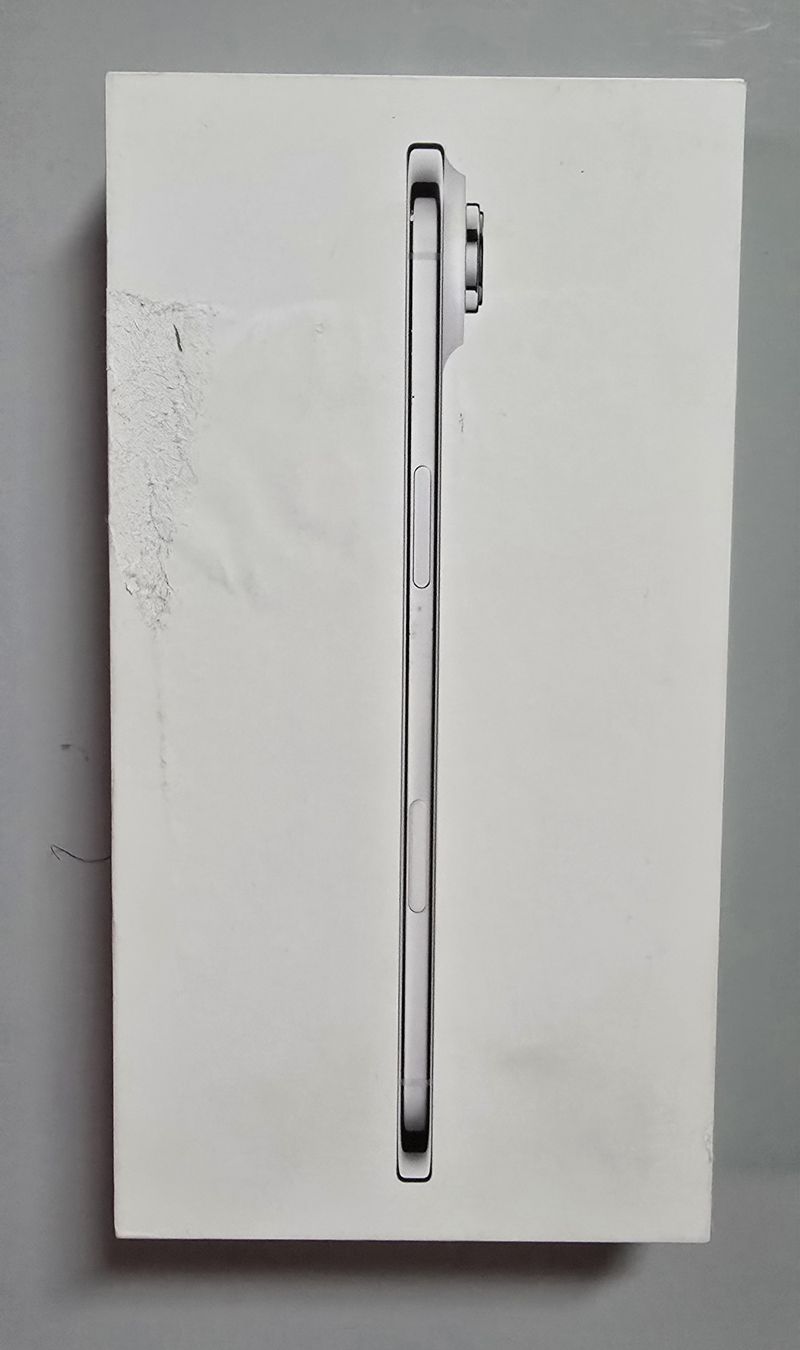 Apple Telefoni cellulari / Smartphones: Apple iPhone Air Cloud White 512GB – Nuovo e nell'imballaggio originale da Bern venduto da WhatAmI