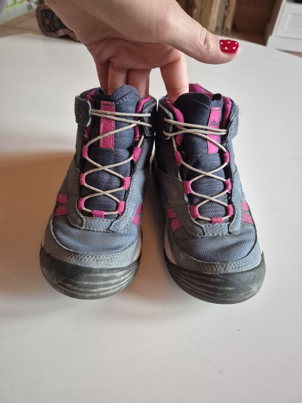 Decathlon Scarpe per ragazzi: Quechua Trekking Schuhe Kinder 28 – Usato da Wynigen venduto da La_Talpa 1
