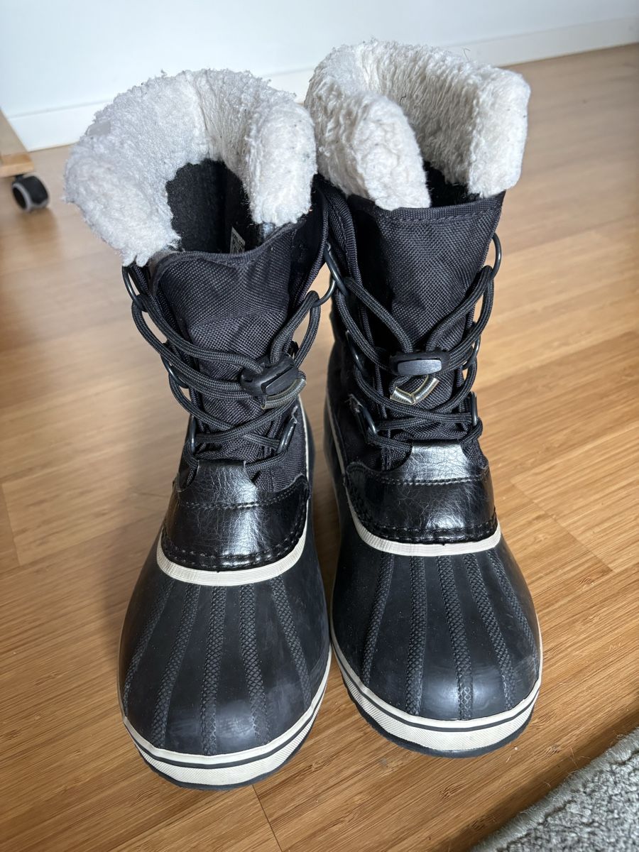 Sorel Chaussures garçon: Bottes Sorel taille 37 – D'occasion à Fribourg par ciboulette2000