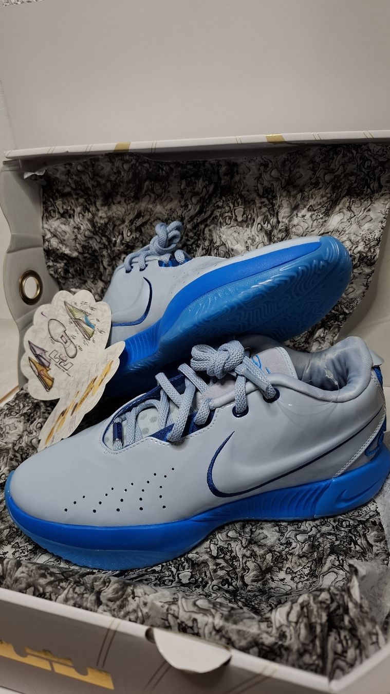 Nike Scarpe da uomo: Nike KD 21, bleu clair, Pointure 40.5 , neuf – Nuovo e nell'imballaggio originale da Le Landeron venduto da rue_k9kg 1