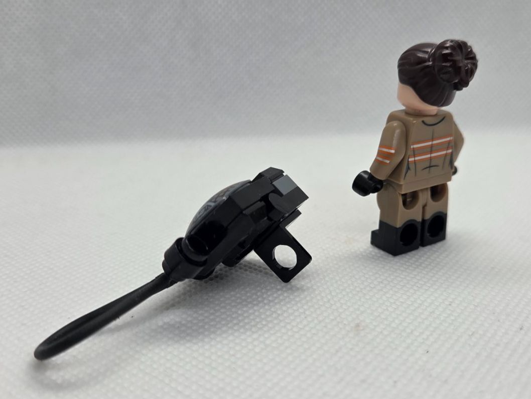 Lego Kit di costruzioni: Lego Ghostbusters LEGO dim035 Abby Yates + Proton Pack – Usato da Basadingen venduto da NekoBricks 3