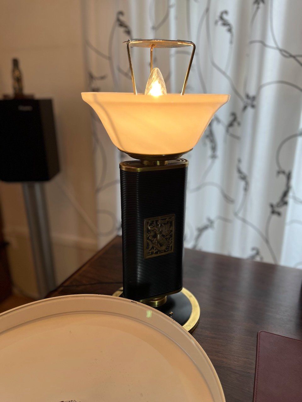 Lampade: Eileen Gray "Mermaid" Lampe – Usato da La Chaux-de-fonds venduto da ploumenec 5