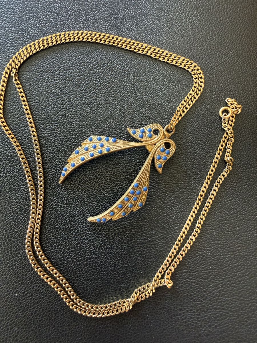 Anhänger: Pendentif et chaînette dorée  – Gebraucht aus Les Bayards von aout