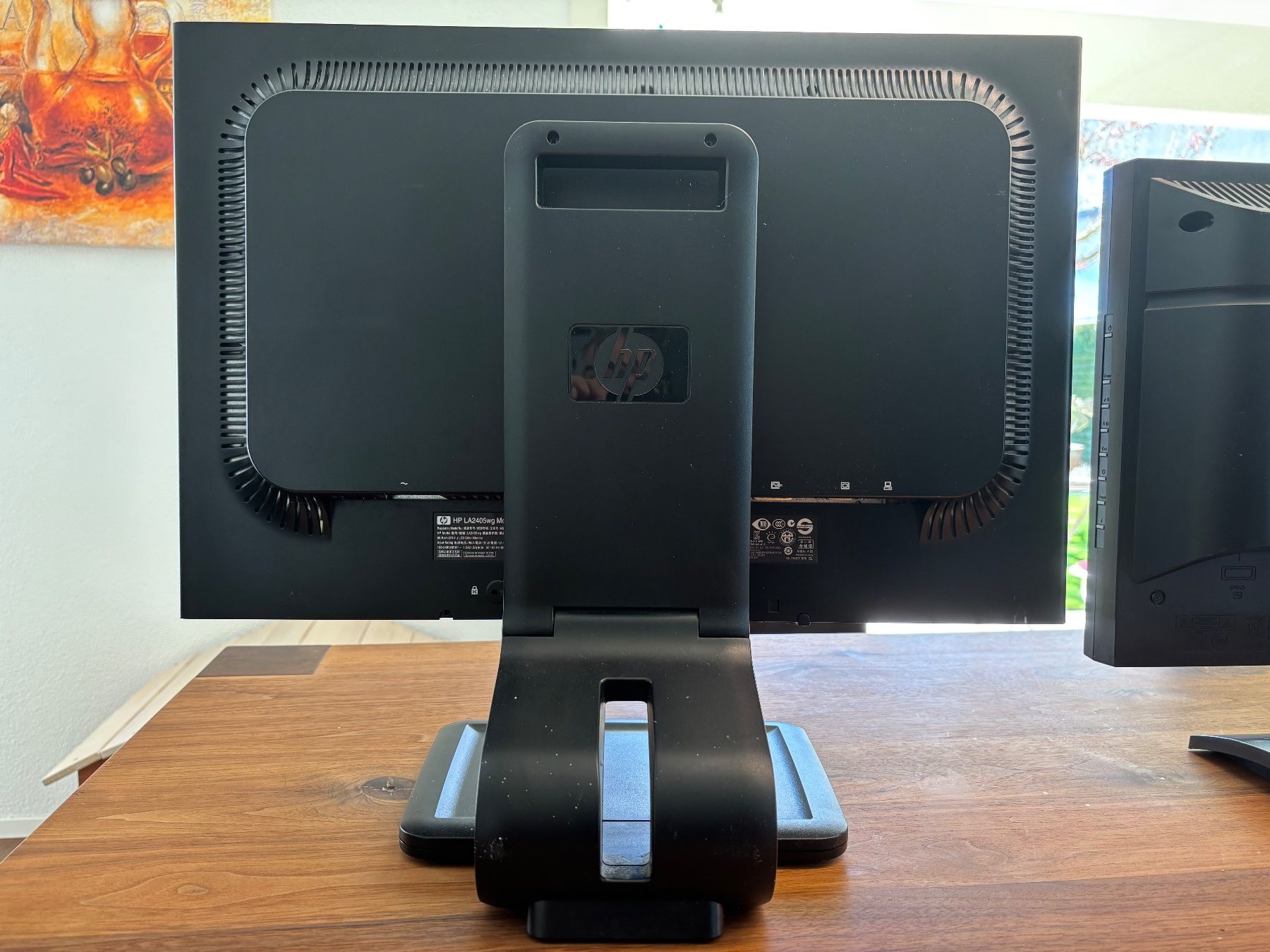 Monitor: 2 Monitore 20 und 24“ – Usato da Schötz venduto da sky3000 3
