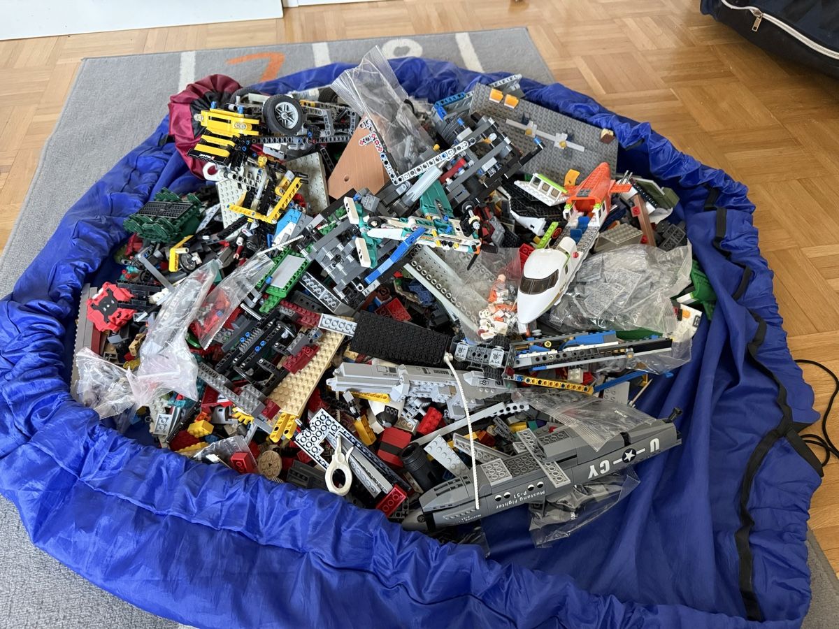 Lego Kit di costruzioni: Riesige Lego Sammlung ab ca14kg – Usato da Au (ZH) venduto da Arbeitsameise