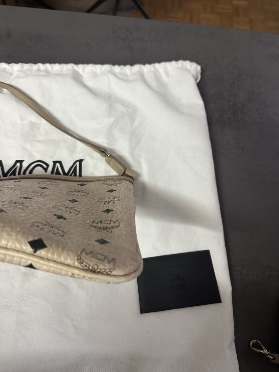 Mcm Sacs femmes: Original MCM Shopper Beige Medium mit Clutch – D'occasion à St. Gallen par Kosa97 9