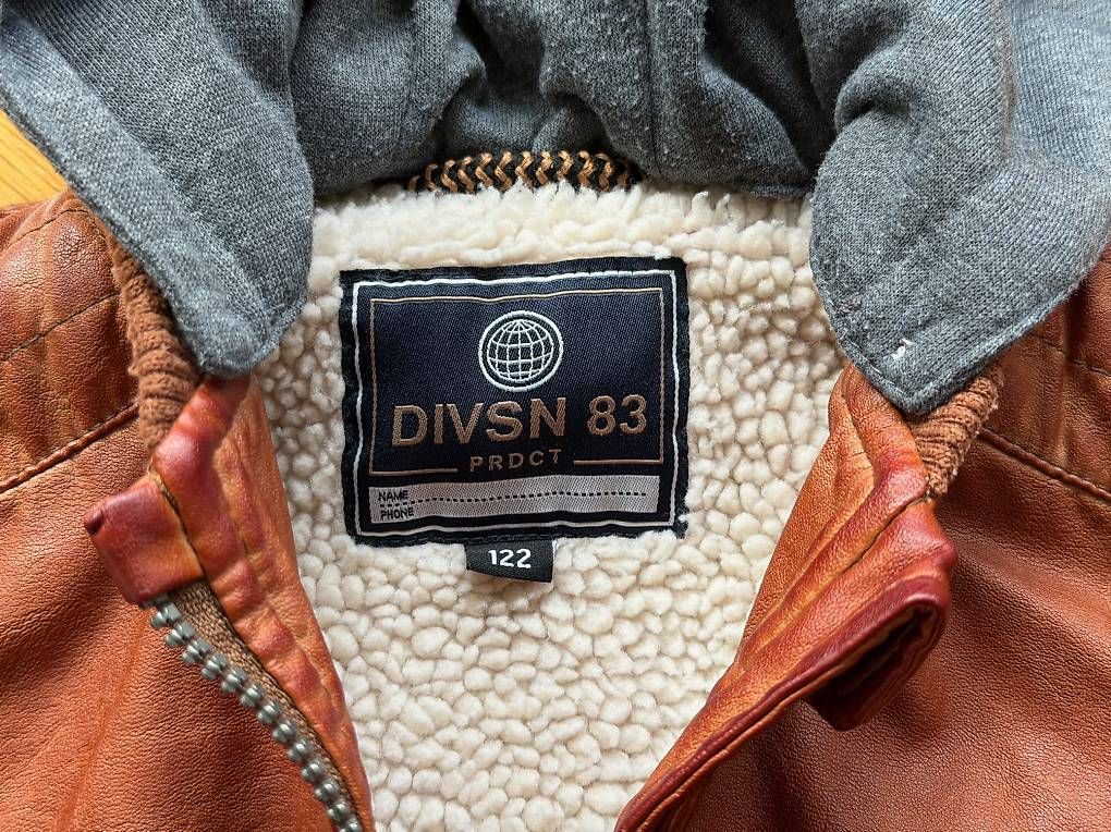 Jacken & Mäntel: Coole Winterjacke/Pilotenjacke 122 – Gebraucht aus Basel von zzzth77x 2