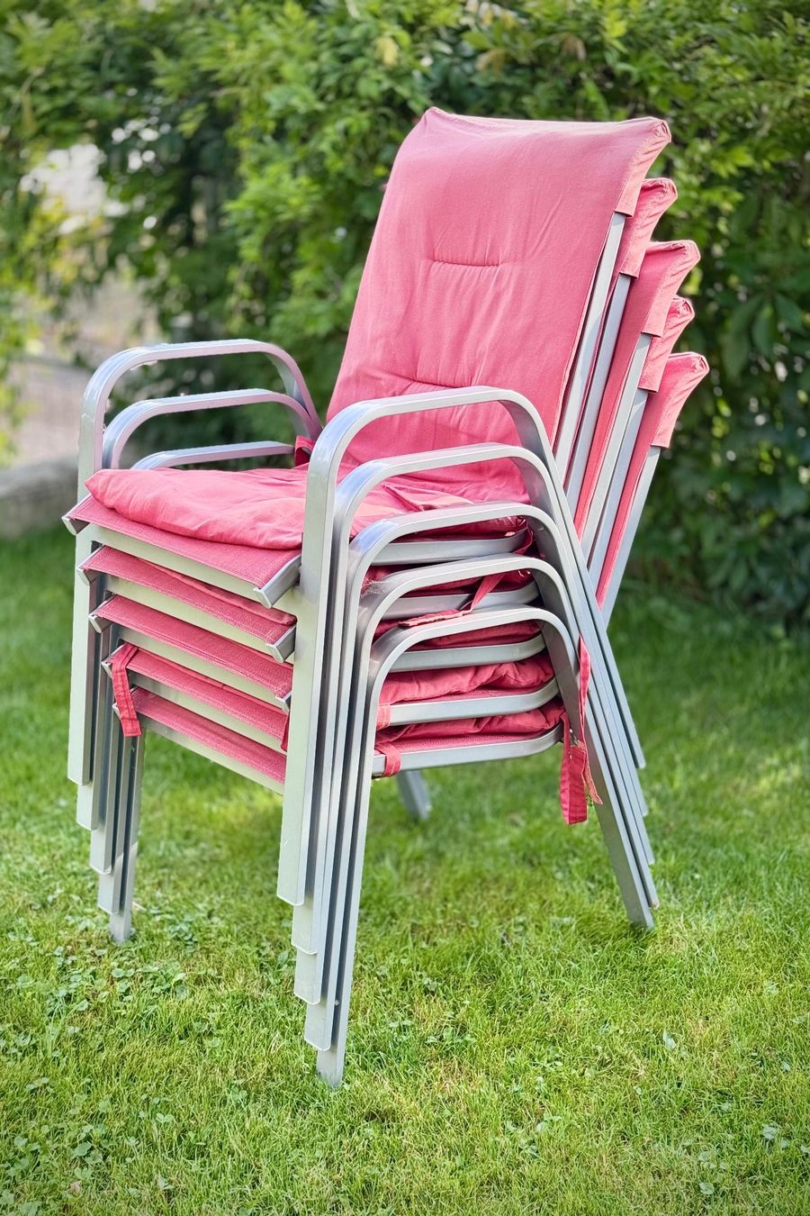 Pfister Set di tavolo e panche: Gartentisch mit Stühlen und Polster – Usato da Mettmenstetten venduto da skynav 1