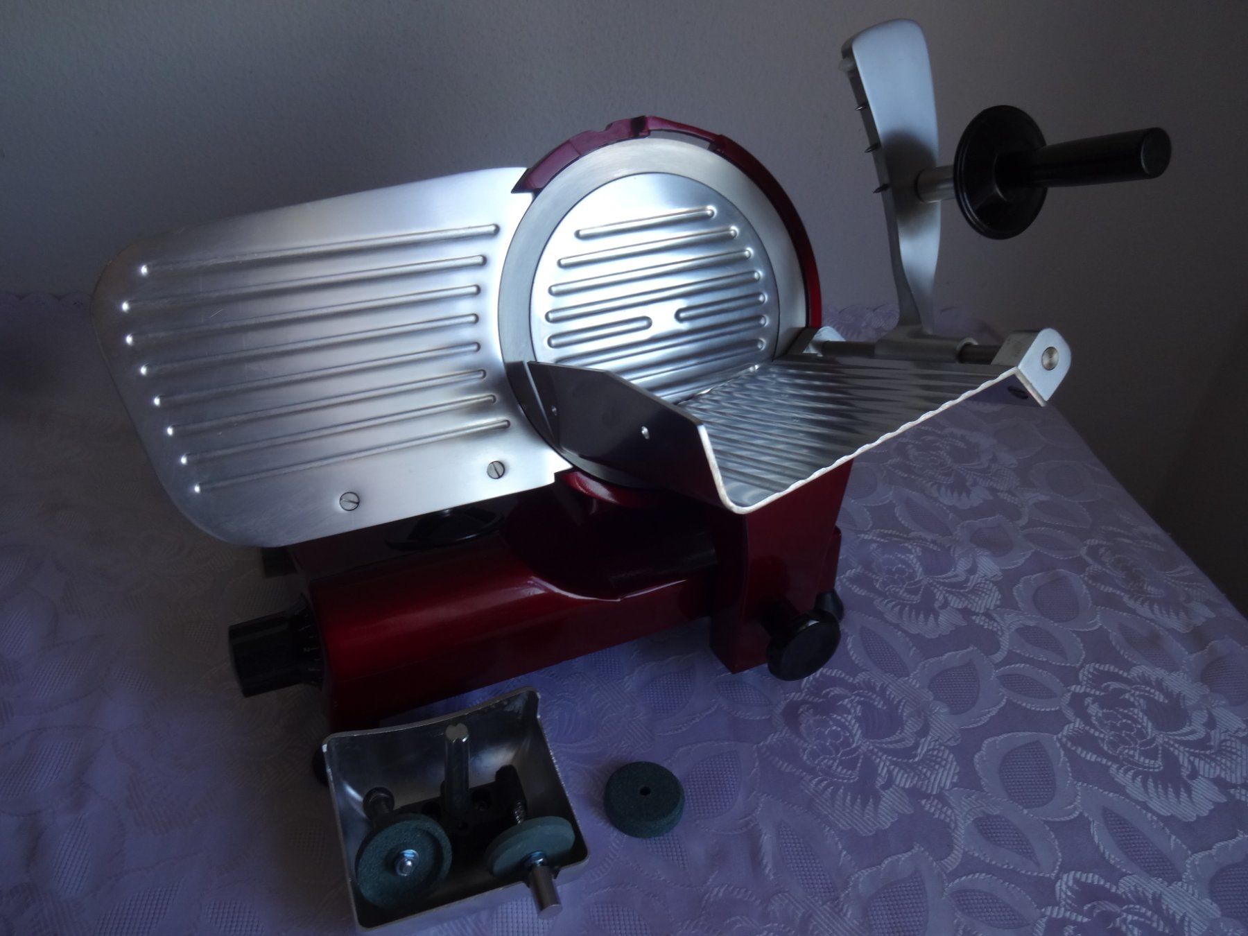 Elettrodomestici da cucina: Aufschnittmaschine , AM 220 R – Usato da Frauenfeld venduto da Reyy58 3