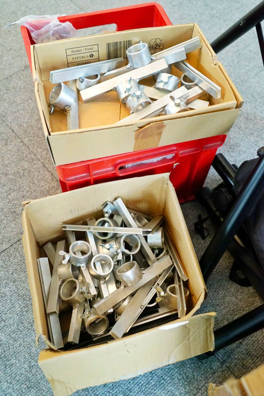 Schilder: Wegweiss-Beschilderungssystem – Gebraucht aus Zumikon von Bonotli 4