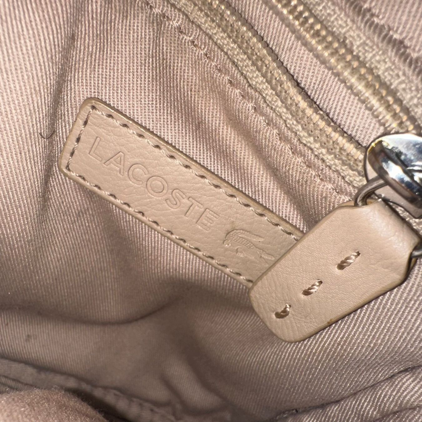 Lacoste Borse: Lacoste Bag Bordeaux – Nuovo (secondo la descrizione) da Bern venduto da gia_jqj7 1
