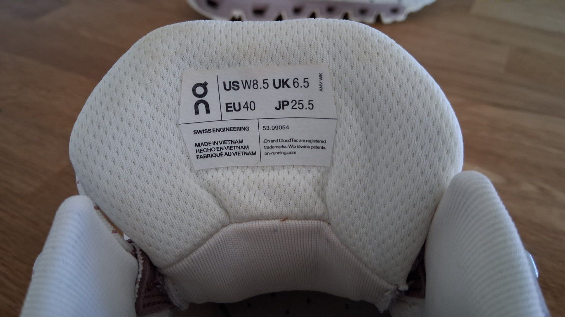 On Scarpe da donna: On Cloudrock Waterproof – Usato da Wetzikon ZH venduto da SELLForYou 2