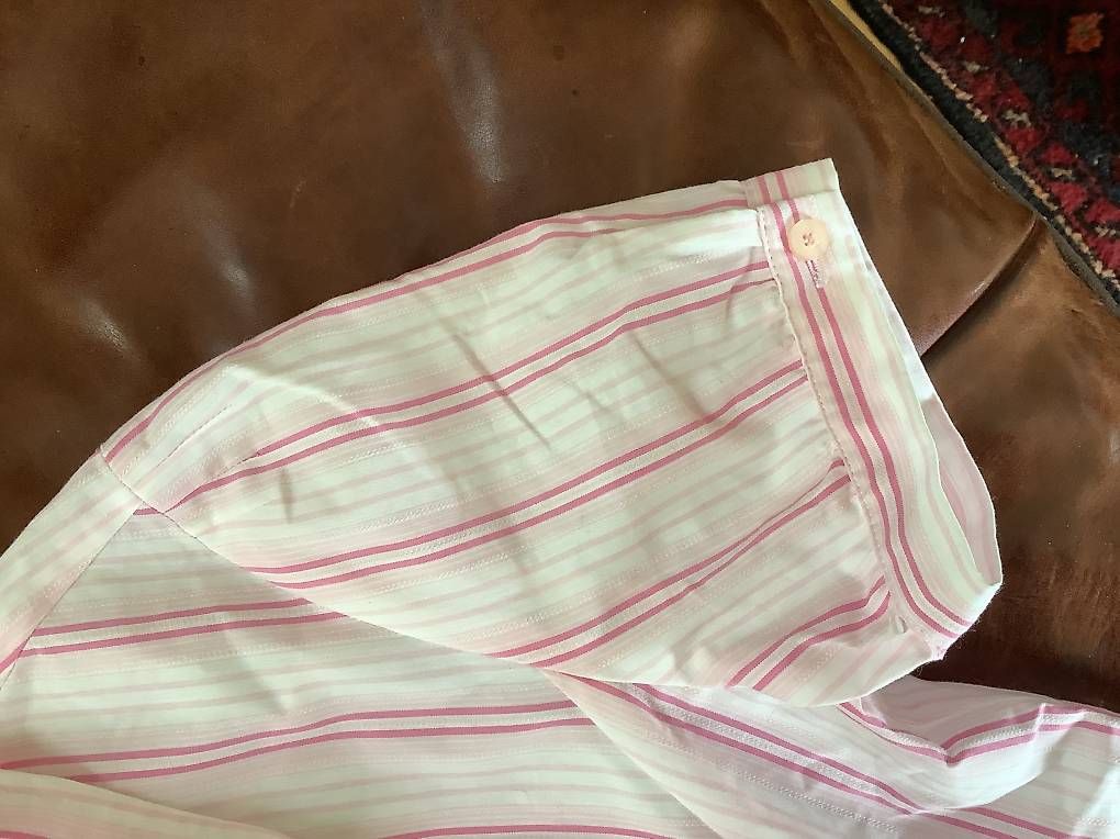 Camicette: Adorable blouse neuve à manches courtes, 36 – Usato da Pully venduto da san_b2w6 4
