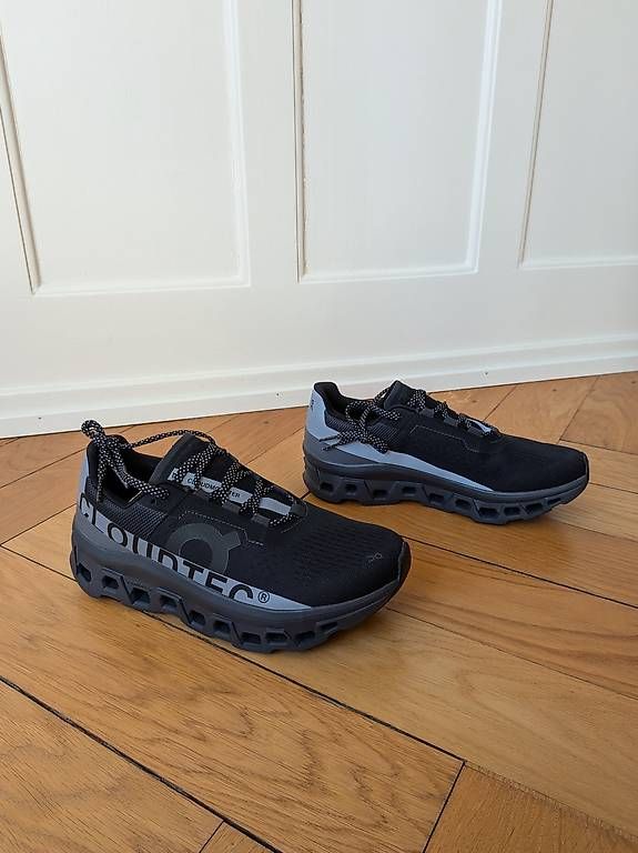 On Chaussures hommes: On Cloudmonster Lumos  NEU  Gr. 43 – Neuf avec emballage d'origine à Basel par tintintelefon 1
