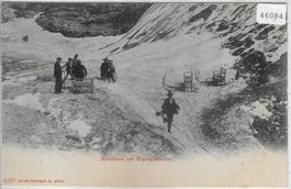 Schlitteln am Eigergletscher