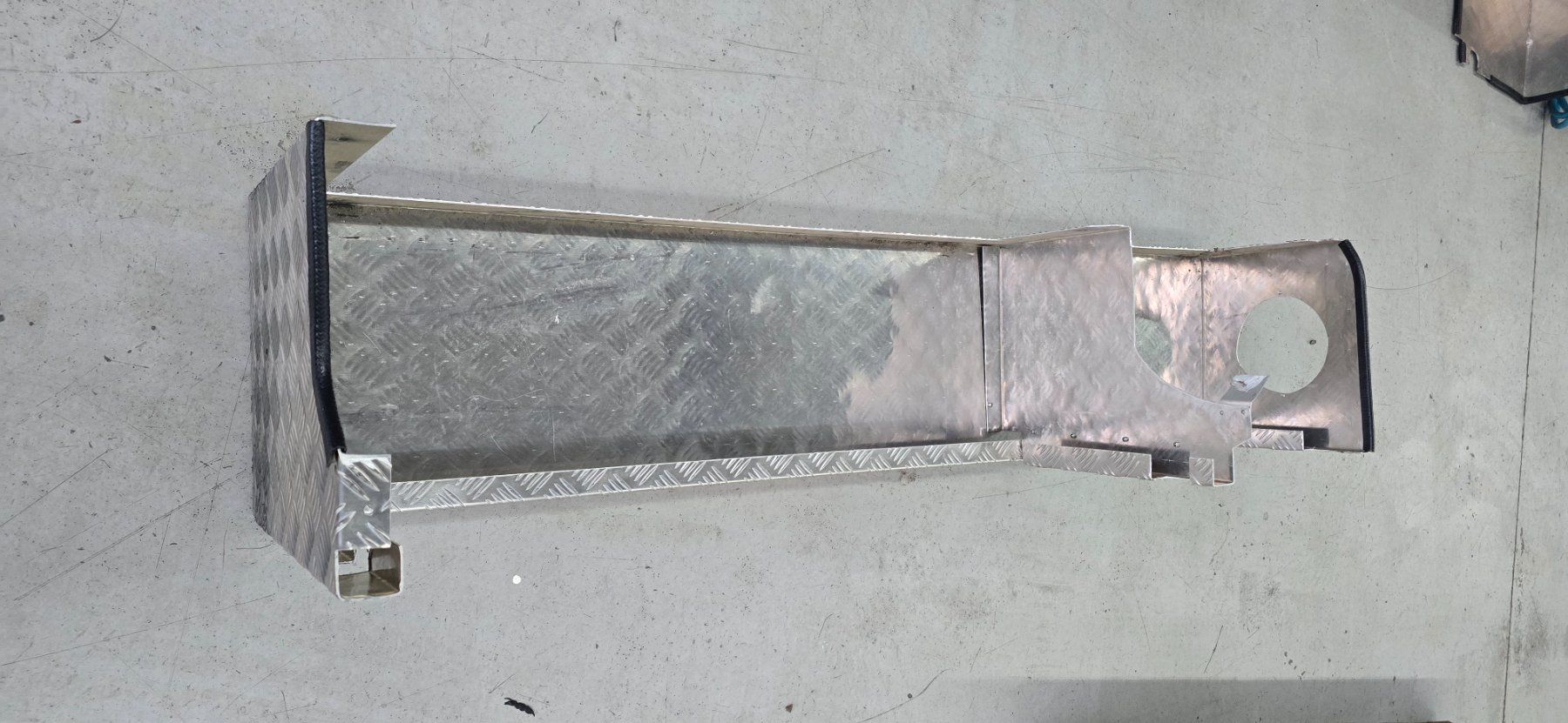 Accessori per altri veicoli: Aluminium Riffelblech Teile – Usato da Cham venduto da WB2223 2