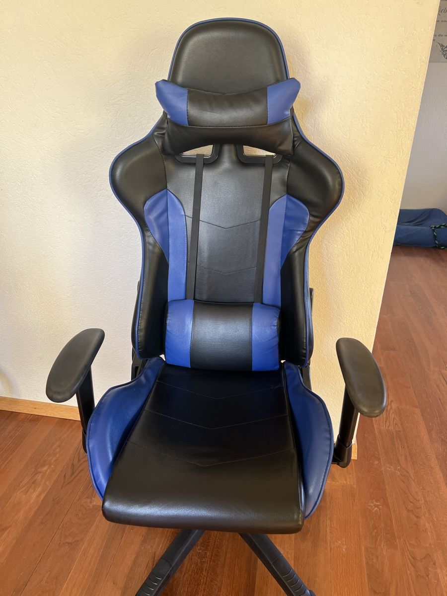 Chaises: Gamestuhl/Bürostuhl – D'occasion à Henau par pacogima