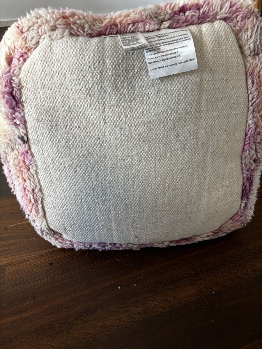 H&M Cuscini: Pouf Sitzsack Sitzkissen H&M Home – Usato da Zürich venduto da kleinervogel 4