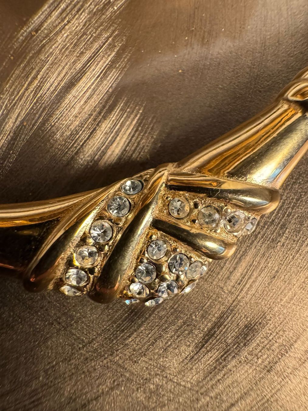 Givenchy Catenine: Givenchy Vintage Halskette Goldfarben Strass – Usato da Winterthur venduto da Dejv 2