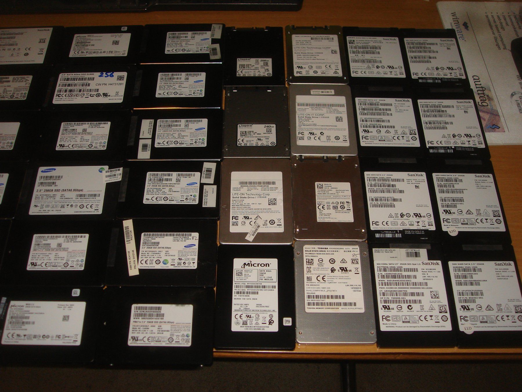 Harddisks: 1 stück 240-256gb ssd. Getestet. – Gebraucht aus St. Gallen von pc-sg 2